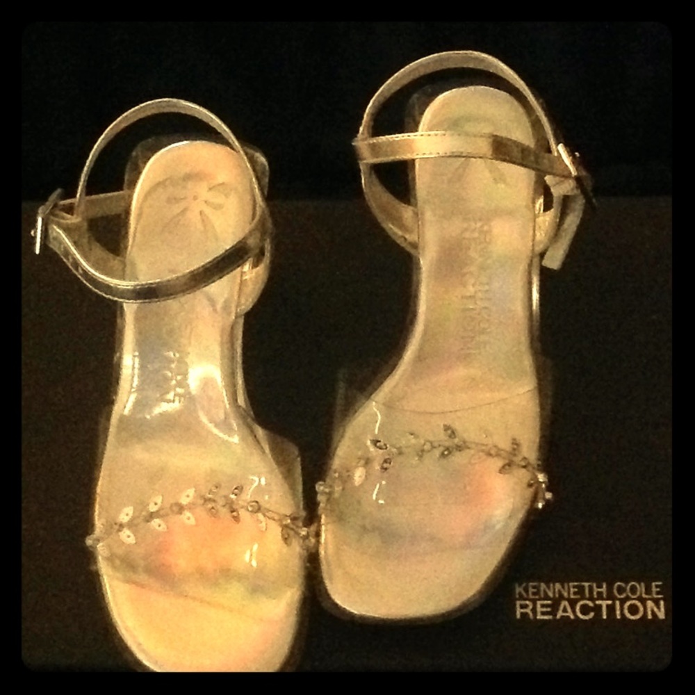 Kenneth Cole Reaction girls formal sandals